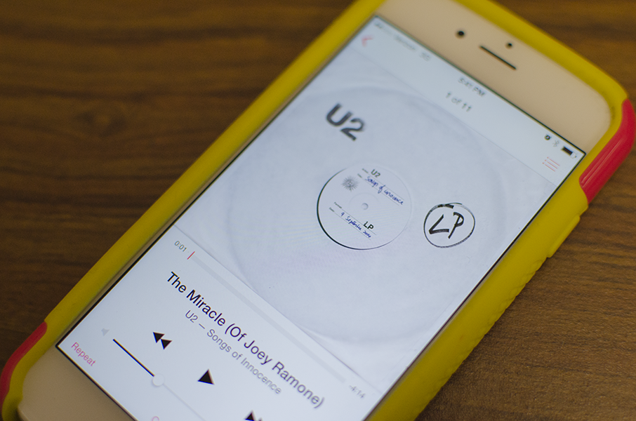 U2's album Songs of Innocence downloaded automatically to Apple users.