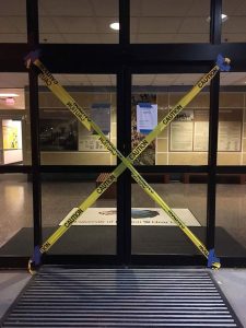 The Bayou Building doors out of order and taped off. Photo by The Signal Reporter, Amethyst Gonzalez.