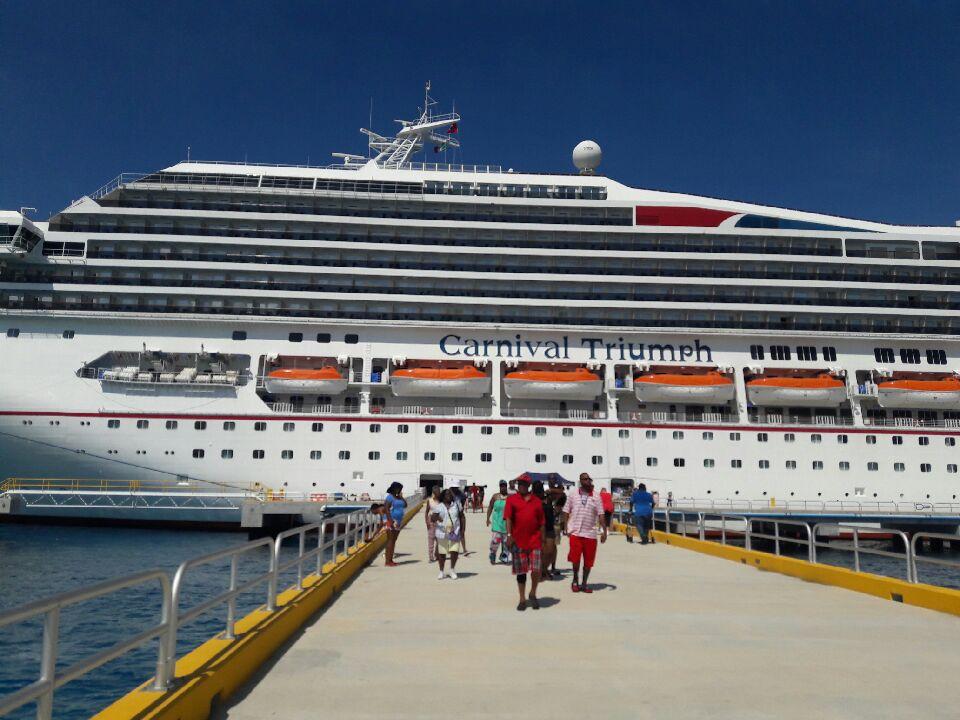 Carnival Cruise ship arrives to Cozumel, Mexico. Photo by The Signal Reporter Ciara Suesberry.