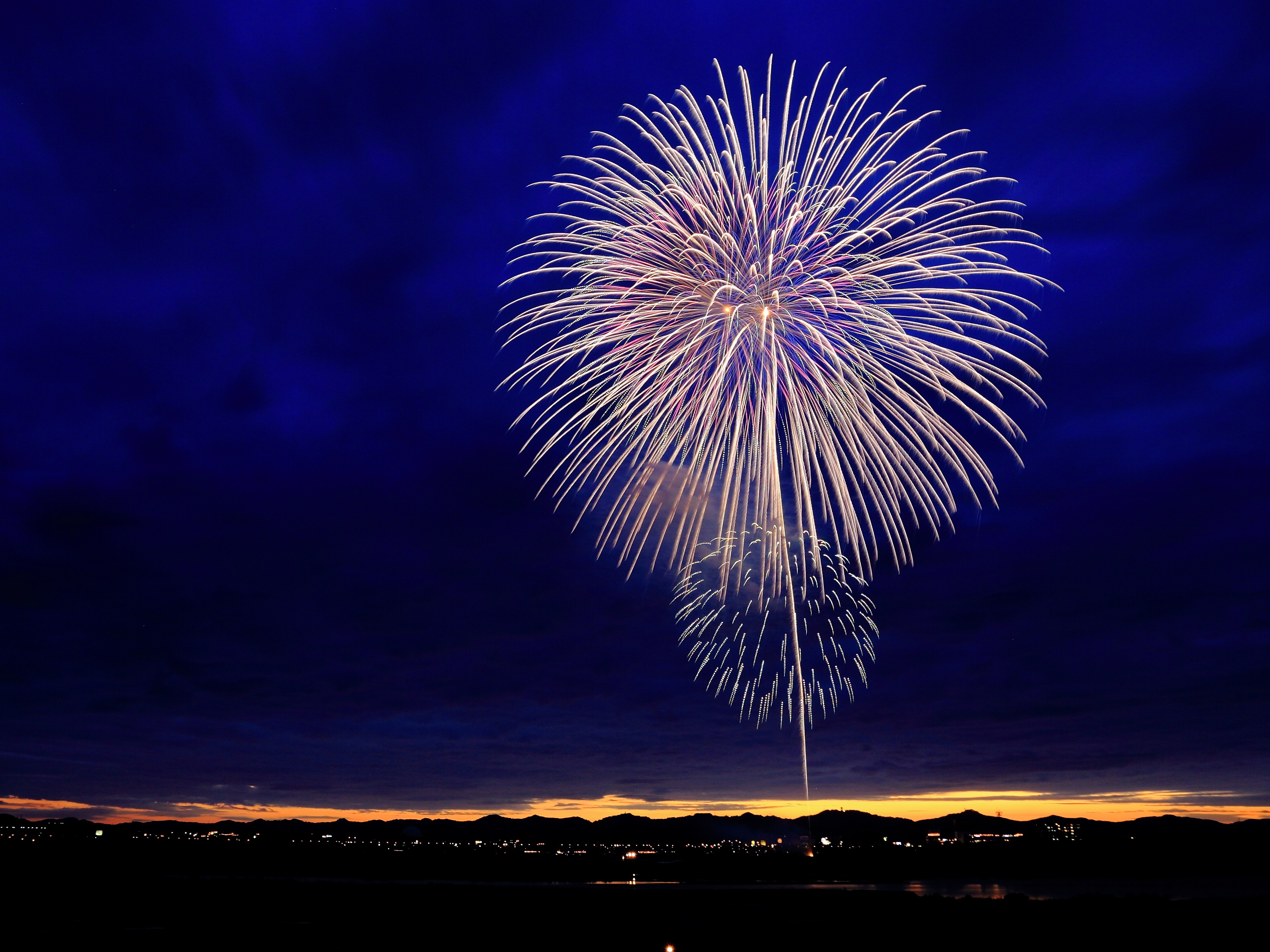 PHOTO: Fireworks in the night sky for the Fourth of July. Photo courtesy of Pexels.com Source: https://bit.ly/2L3n13P