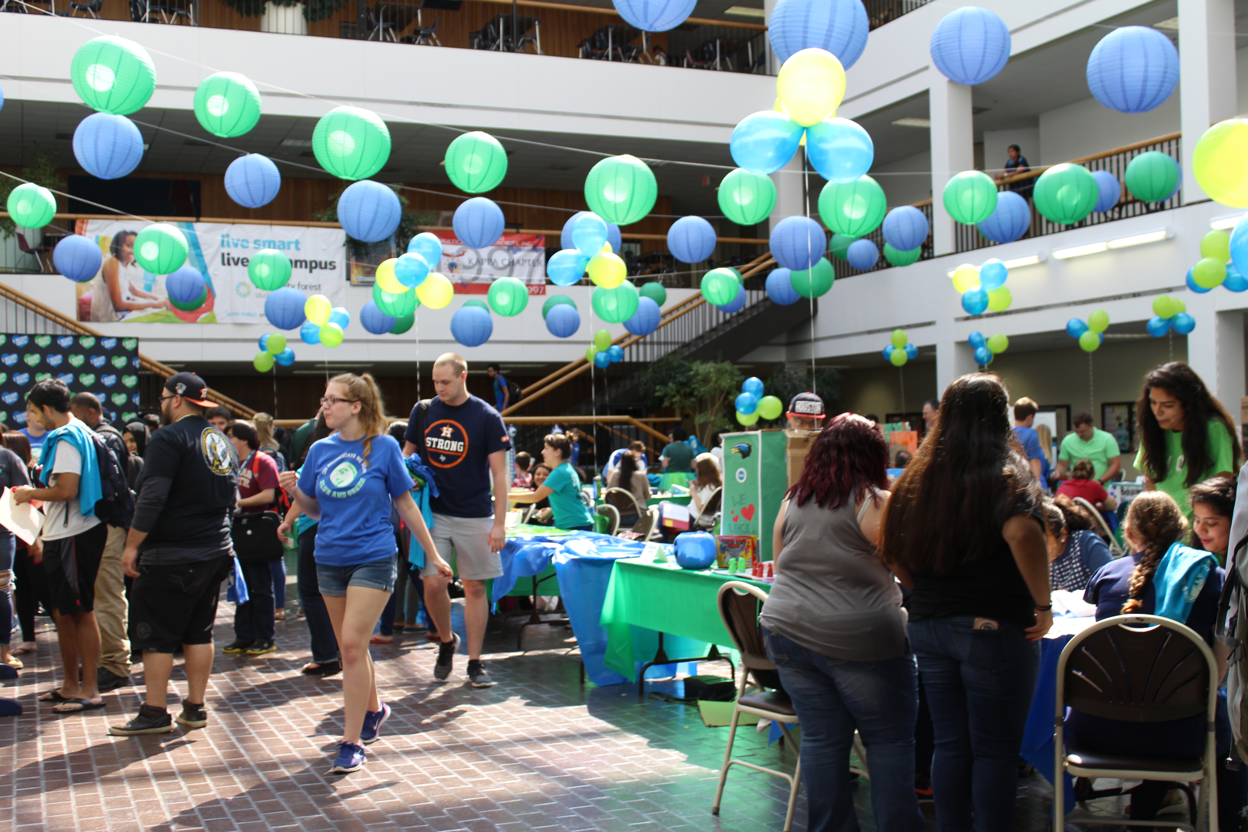 PHOTO: I Heart UHCL day was held on Oct. 17 in Atrium II.hoto by: The Signal reporter Bianca Salazar