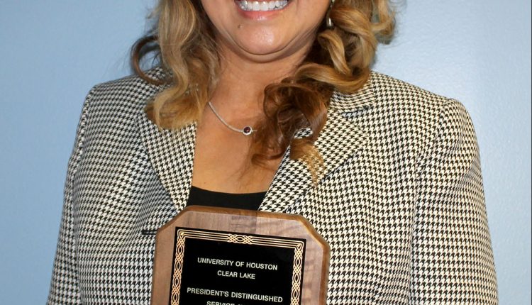 Lillian McEnery, The 2018 UH-Clear lake Distinguished Faculty Service Award winner.