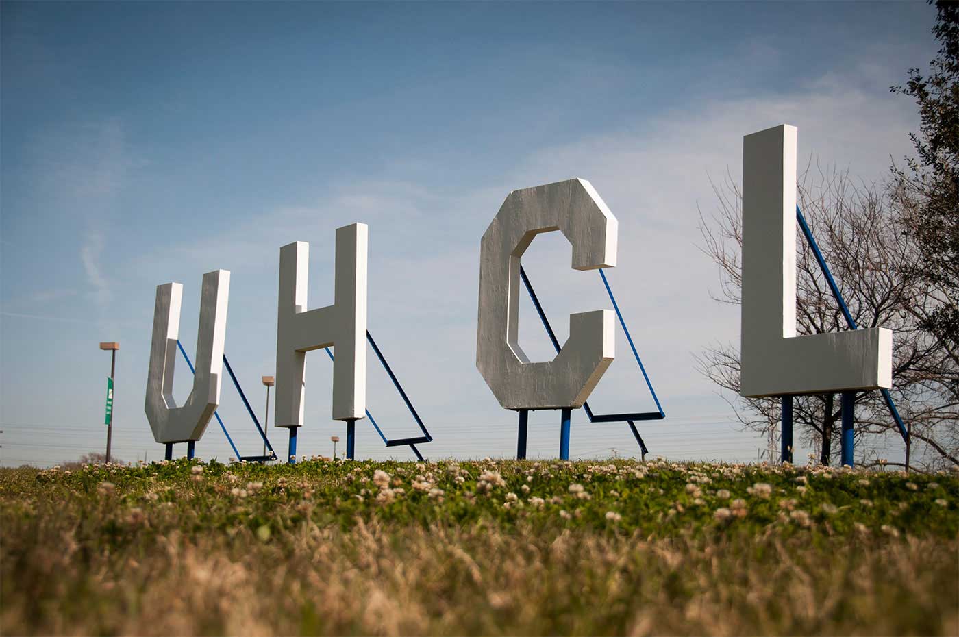 PHOTO: UHCL letters at midday. Photo by The Signal Live Reporter Izuh Ikpeama.