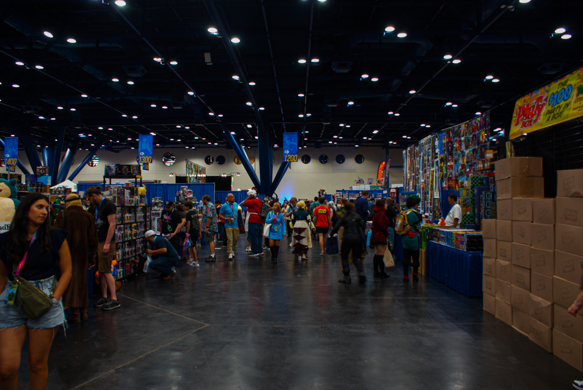 Standard sight at the convention, crowded walkways and cosplays everywhere. Photo by reporter Adan Martinez.